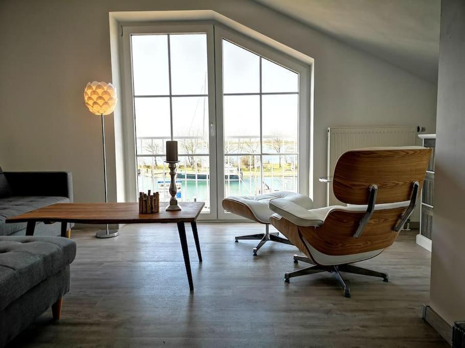 Surforama De Feine Stuuv In Orth Mit Meerblick Fehmarn Extérieur photo